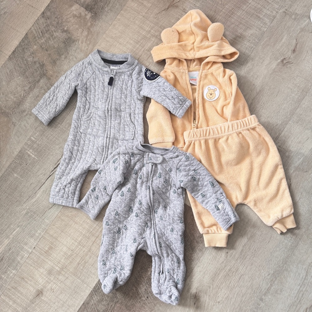Newborn outfits onesies